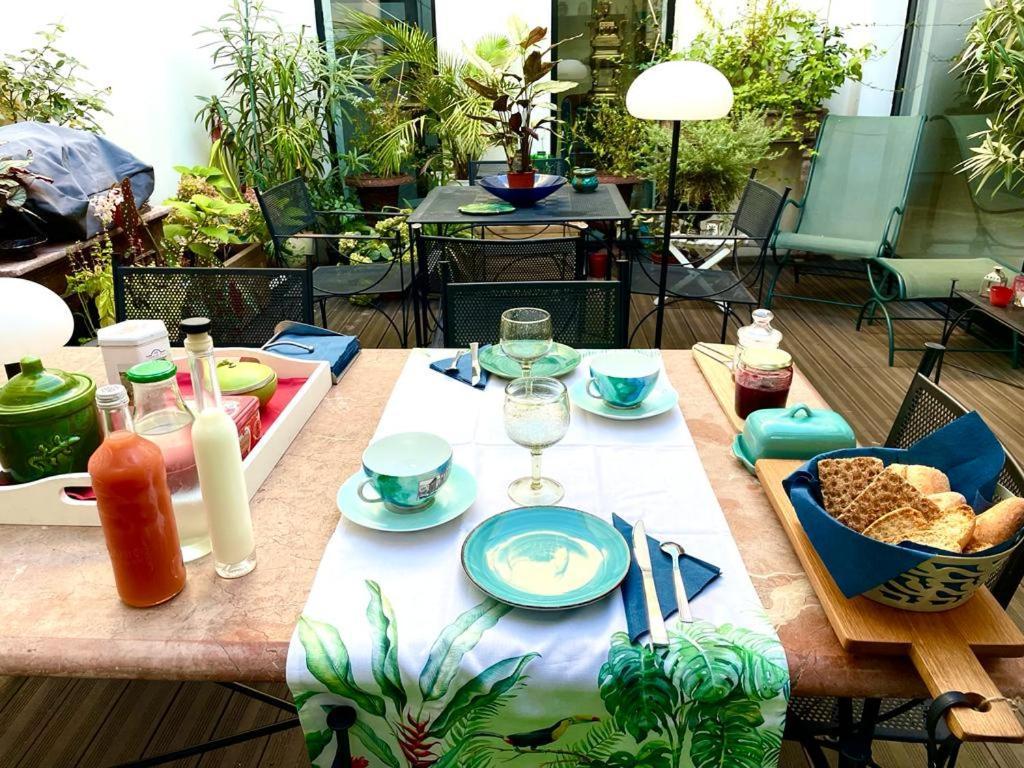 Patio 3 Pezenas Centre Il Y A Plus Cher Mais C Est Moins Bien 外观 照片